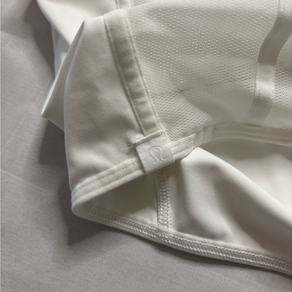 Lululemon Femme Force Crop Tank | White | Size 6 - Picture 8 of 10